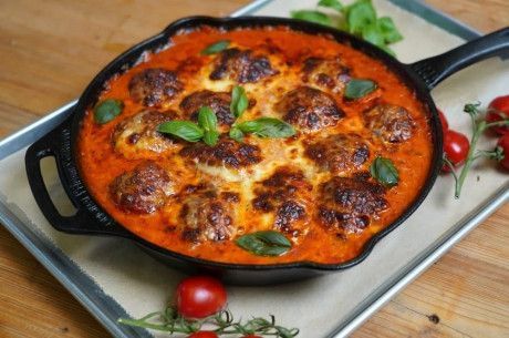 Сковорода чавунна Petromax Fire Skillet з довгою ручкою &Oslash;25 см